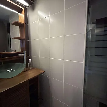 Sm080-c32 Maxime Mazet De Centre-ville, 3 Pieces 6 Couchages * Sainte-Maxime