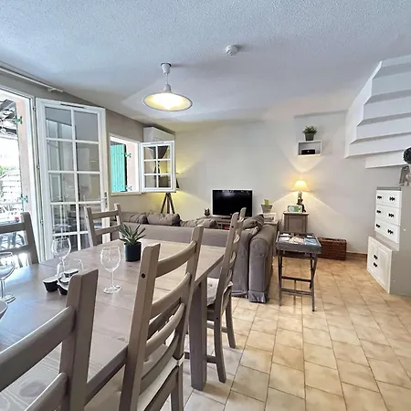 Villa Sm080-c32 Maxime Mazet De Centre-ville, 3 Pieces 6 Couchages