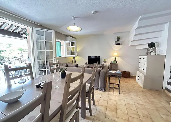 Villa Sm080-c32 Maxime Mazet De Centre-ville, 3 Pieces 6 Couchages